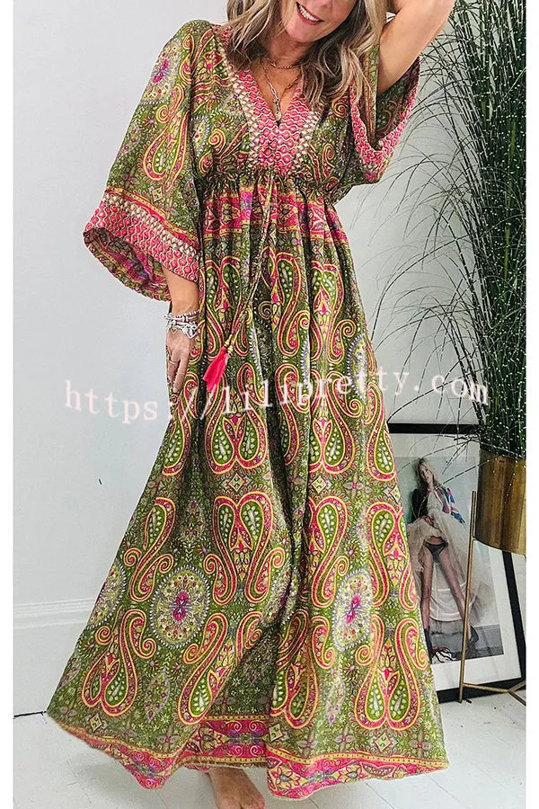 Beautiful Timeless Ethnic Paisley Print Drawstring Elastic Waist Kimono Maxi Dress