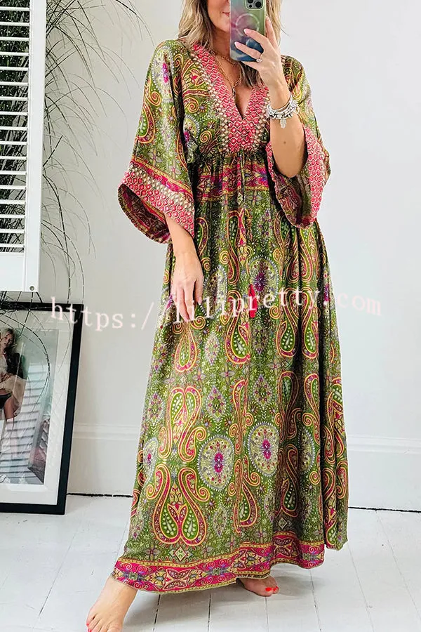 Beautiful Timeless Ethnic Paisley Print Drawstring Elastic Waist Kimono Maxi Dress