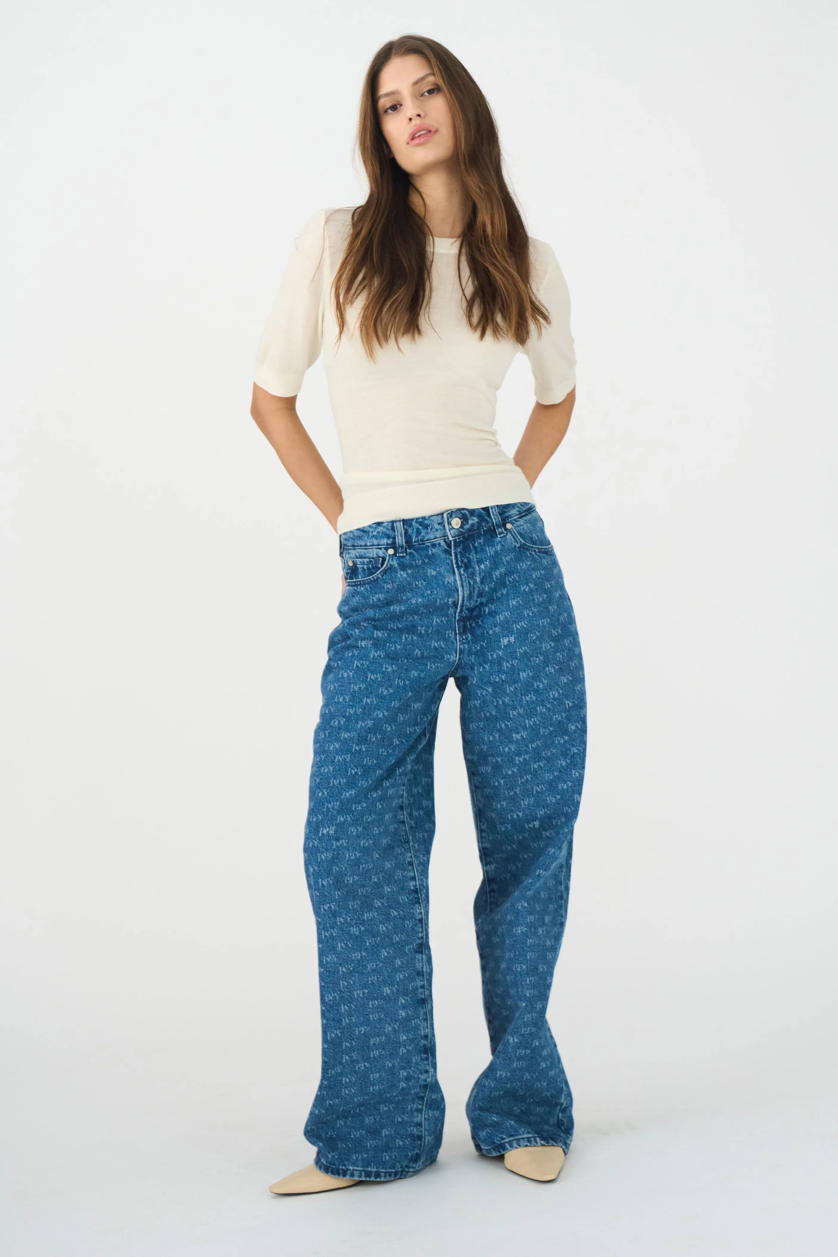 IVY-Augusta Jeans Wash Punch Needle