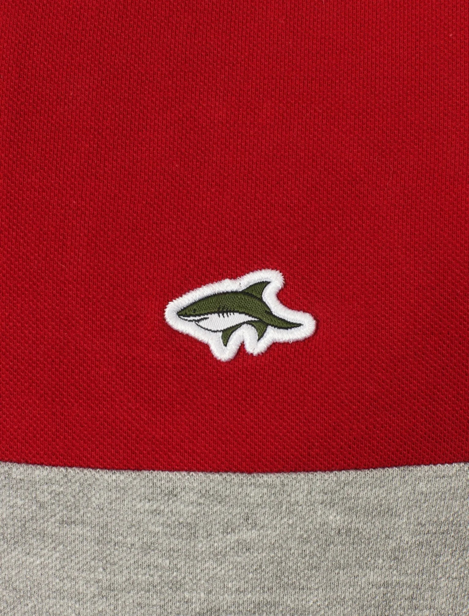 Maddams Colour Block V Neck Cotton T-Shirt In Red - Le Shark