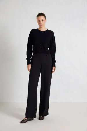 Sydney Cardi in Black
